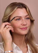 High Define Eyebrow Pencil, i bruk