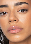 Lip Retreat - Soft Mauve, på leppene
