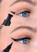 Master Stamp & Stroke Eyeliner, Intense Black, i bruk